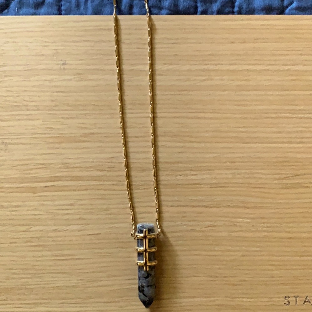 Stella & Dot Pendant Necklace